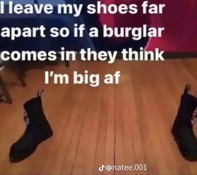 hourly_shitpost's tweet photo. https://t.co/edNNFBZK6e