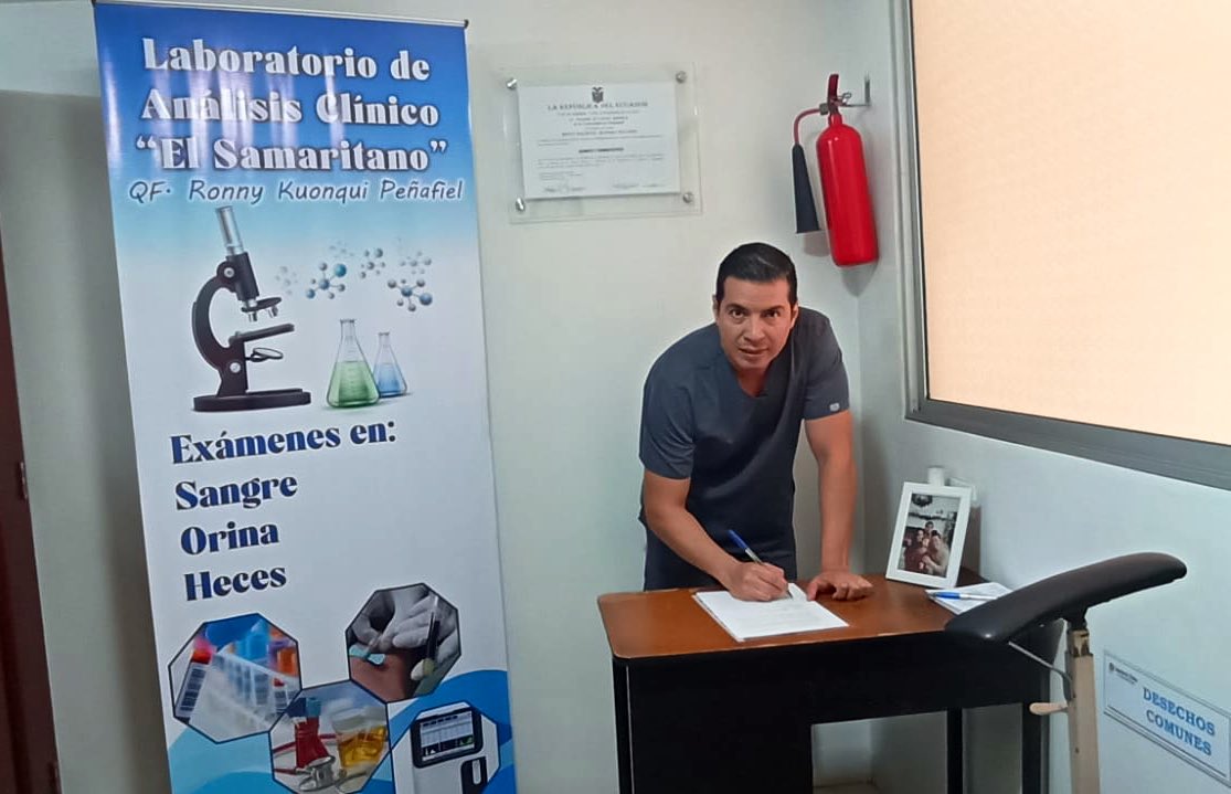 EducacionZ5_Ec's tweet photo. ¡Nuestros docentes podrán obtener descuentos en exámenes clínicos!

Como parte del convenio entre @EducacionZ5_Ec y el Laboratorio Clínico Samaritano, docentes que formen parte del proceso de carnetización digital “Soy MINEDUC”, serán beneficiados.
#FuertesPorLaEducación https://t.co/s1GEYhVR7n