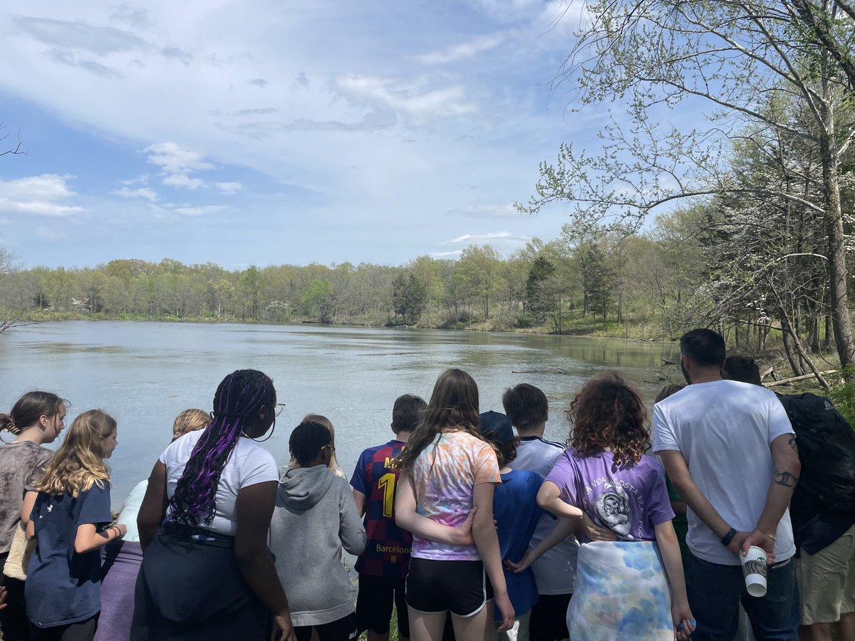 PrinOutdoorEd's tweet photo. 5th graders @PrincipiaSchool are studying living systems with a special research focus on a particular, native species. We visited our savanna, ponds, and forests to better understand their habitats. 

#handsonlearning
#outdooreducation
#outdoorlearning https://t.co/QdstxuUA5D