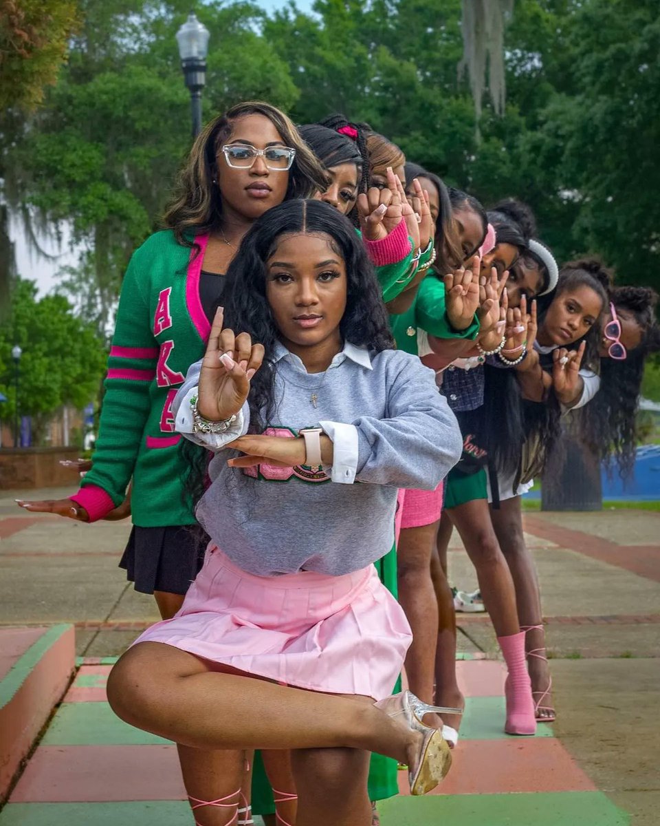 The AKAs at Albany State University! 💕💚

@swaelenz
📸: <a href="/gammasigmaaka/">GloriousΓΣ</a> 
#AlphaKappaAlpha
