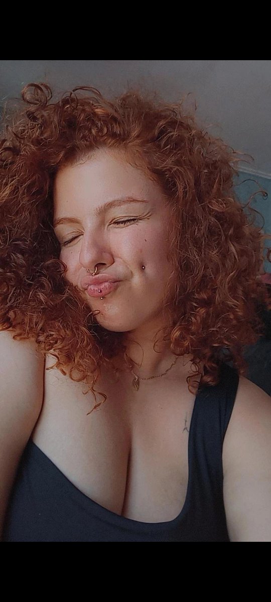 A cada piercing que eu coloco,mais gostosa eu fico,incrível isso. 🧚🏻‍♀️✨️