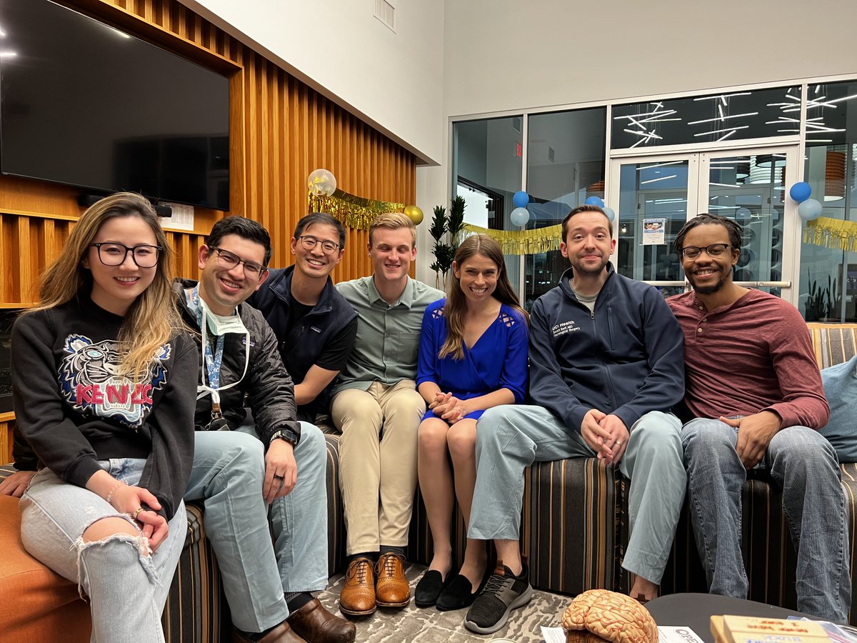 UCINeurosurgery's tweet photo. We’ll round out this #AANS week by sharing photos to show what a day in the life of a #neurosurgery resident at UCI is like! @NREFORG @AANSNeuro
To support us you can: 1. tag us @UCINeurosurgery
with hashtag #cushingbowl.  2. Text CUSHING6 to 71777 for NREF donations. Thank you! https://t.co/a23eJB1KQN