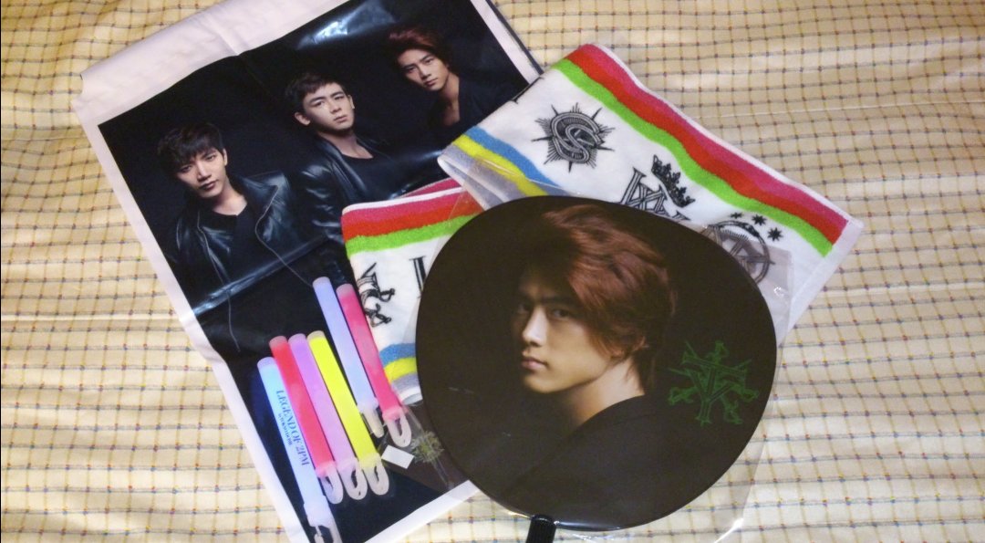 may_dec27's tweet photo. スマホが教えてくれた あれから10年
初めての遠征💗❤💚💙💛💜
1日目しか参戦しなかったけど…😅
2日目の朝は雨だったなぁ~
朝からパネルの前で写真撮りに行った!
#東京ドーム公演 #Legendof2pm #2PM https://t.co/eUYWSyam4Z