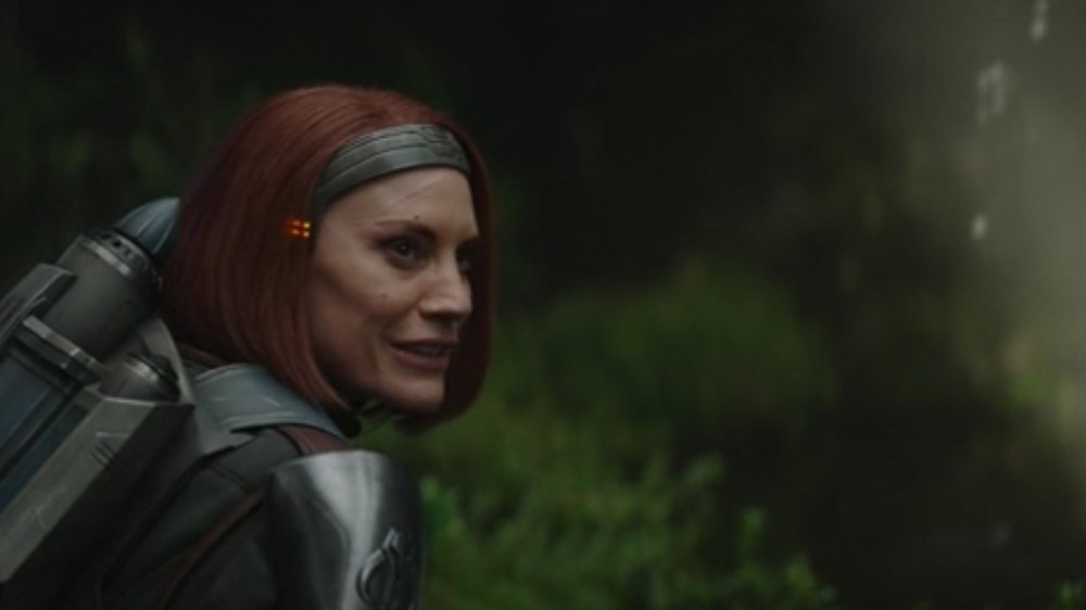 DarksaberLight's tweet photo. "Satine always presented herself with dignity, wearing floral-inspired hairstyles &amp; colors reminiscent of rich foliage. Her appearance was designed to remind her people that their world had been one of lush forests &amp; jewel-colored lakes before war turned Mandalore into a desert." https://t.co/kAZ8UGIDTE