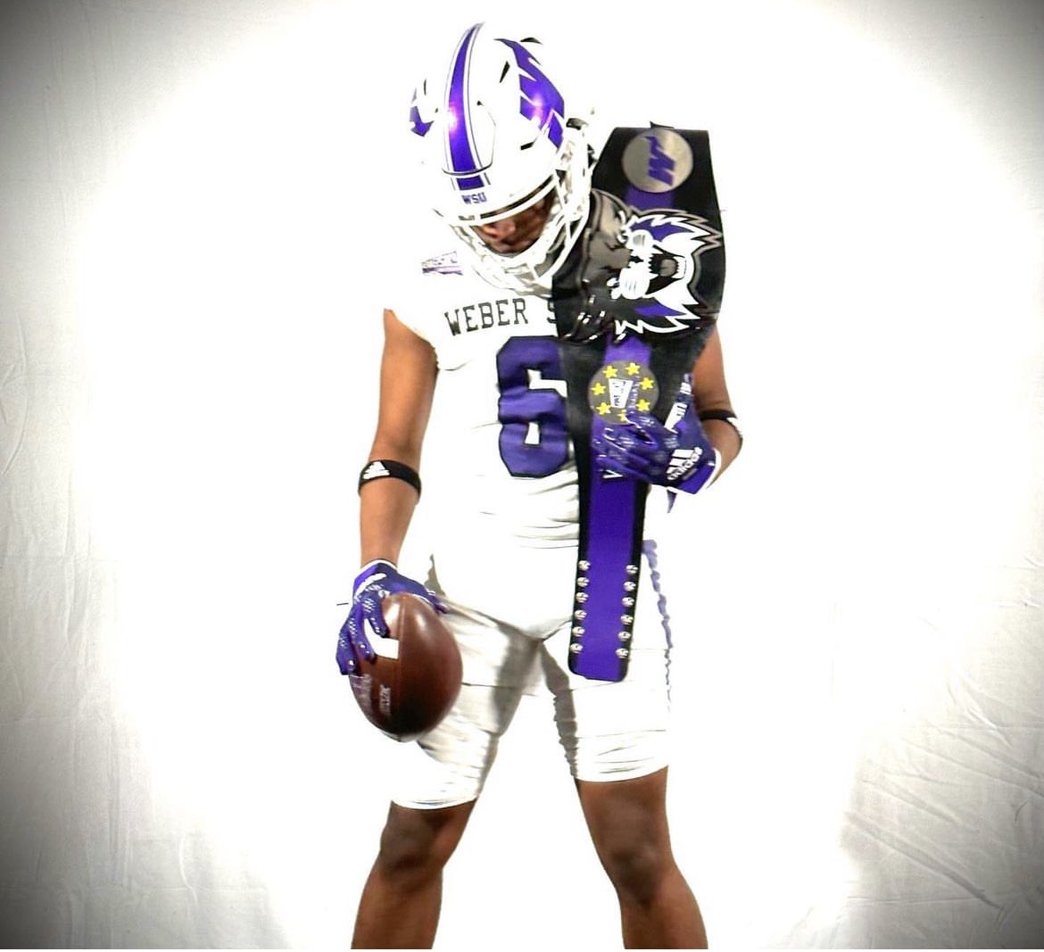 carsonjenks1's tweet photo. A few visit pics from @weberstatefb visit 💜 #GoCatsGo https://t.co/tus1EkBo3E