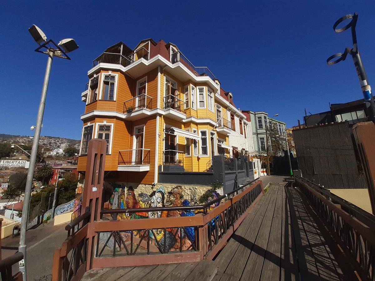 AndeanTrails's tweet photo. A day in Valparaiso - sunshine and a sea breeze, colourful houses with their trademark corrugated iron facades and century old funiculars all add to the charme of Chile's popular seaside escape https://t.co/OgKTmV626L