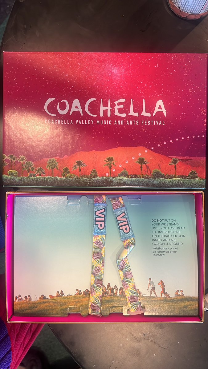 NicoleKang's tweet photo. Does anyone in LA need #CoachellaTickets ?? #coachella2023
#coachellatix I have 2 VIP TIX AVAIL FOR WEEKEND 2 #coachellavip #viptix message me or respond in this thread and ill get you wristbands asap https://t.co/OCiETMm593