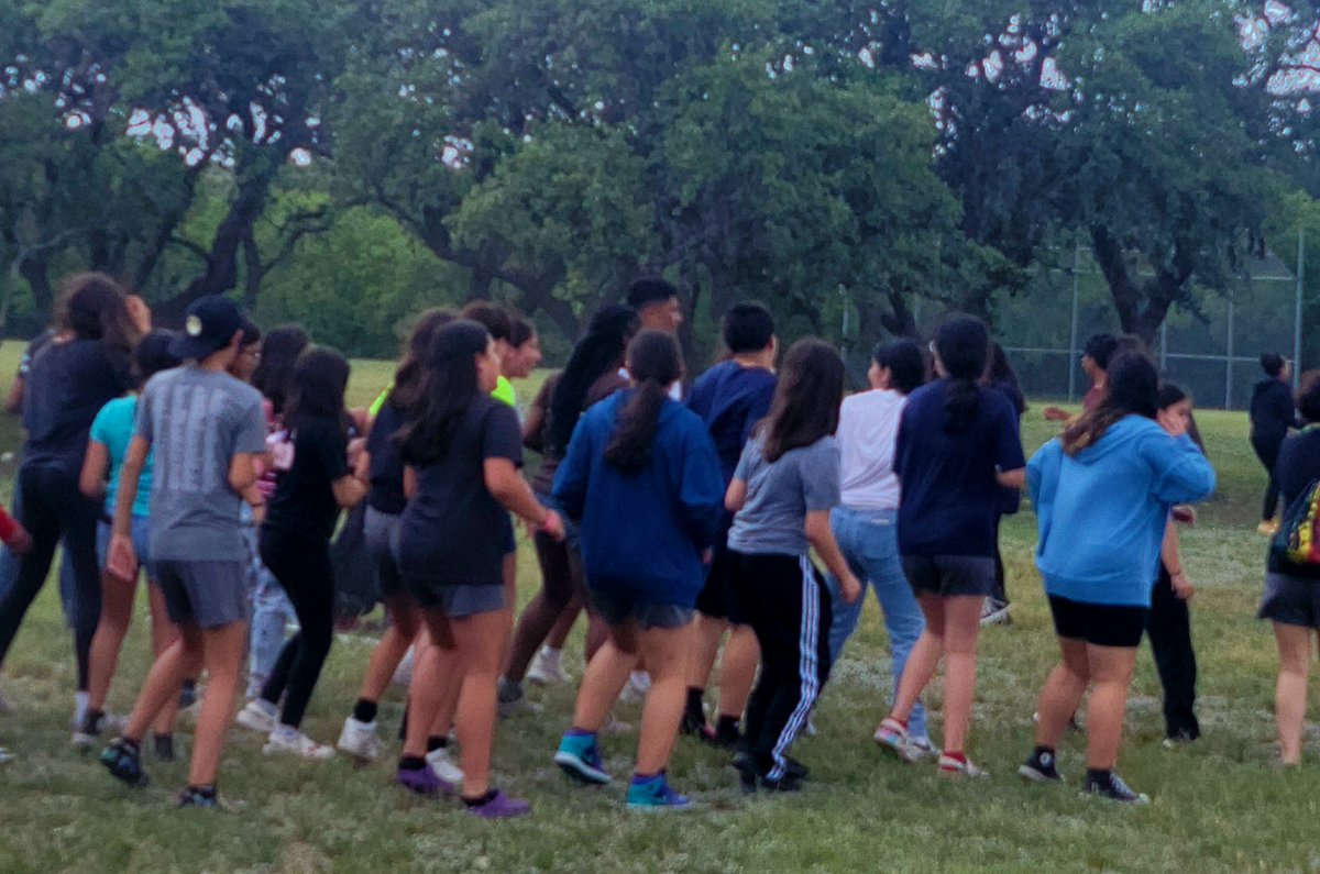 ♥️AWESOME time at the Picnic!!♥️
Thank you, parents, who helped and donated!  After all the COVID time, it's  so nice to see the kids laugh and have fun!
Huge shout out to Coach Fryar who really did all the planning!  You are the best Fryar!! <a href="/ConnallyCoyotes/">Connally Coyote Boys Athletics</a> 
<a href="/CMSGirlsAthlet1/">CMS Girl's Athletics</a>