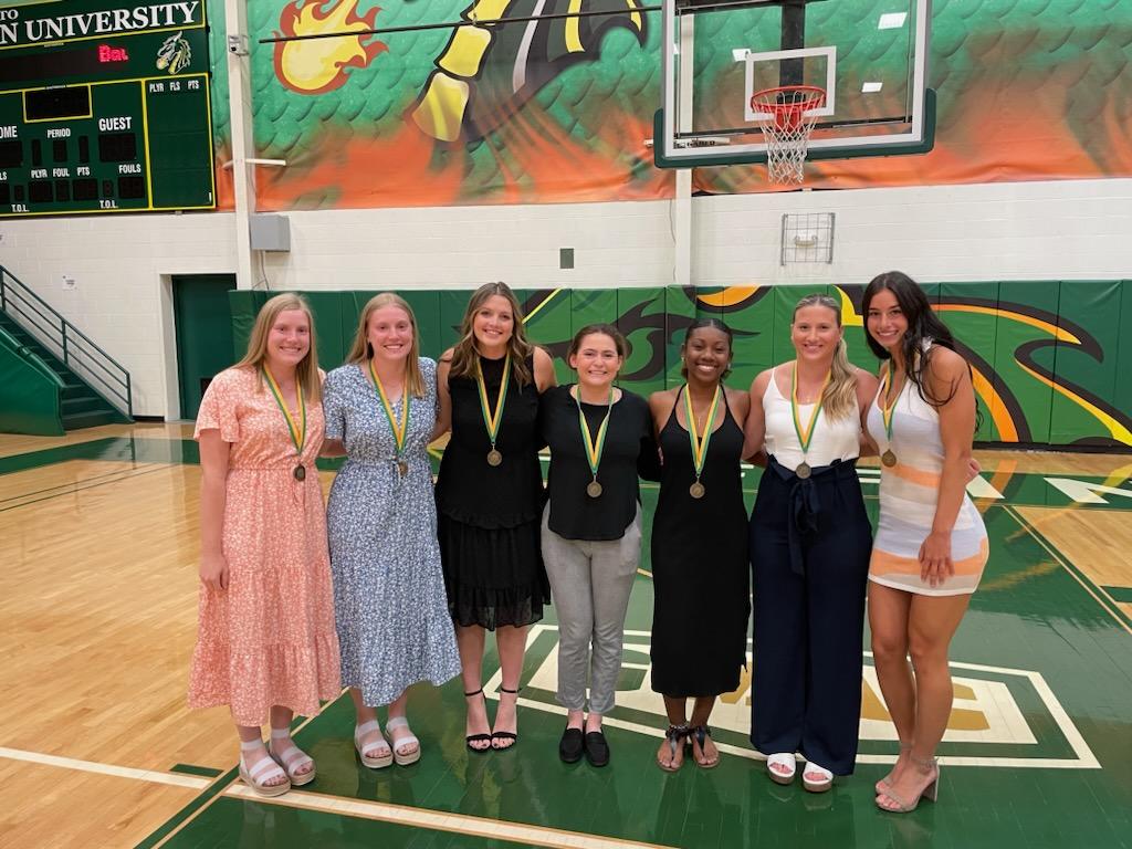 TuWnsSoccer's tweet photo. SCHOLAR ATHLETES

A huge congratulations to seniors Abigail, Caitlyn,Ellie,Julia, Kristen,Emma and Tatum on achieving this award. 

This award is granted to undergraduate students who have a maintained a 3.50 or higher cumulative GPA and participated in intercollegiate athletics. https://t.co/3mPuqZR9ji