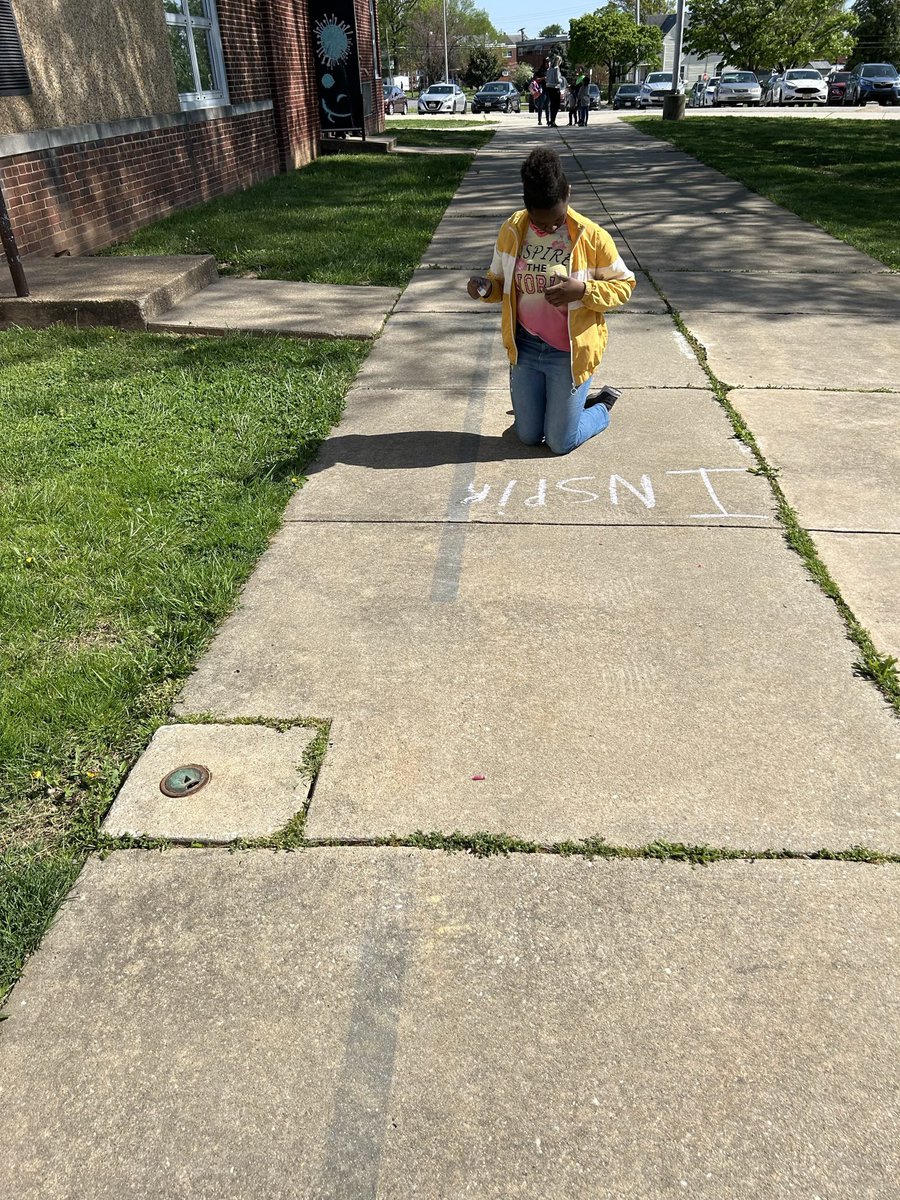 Ms.Bidgood tweet media