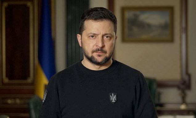 Russian woman, 70, who called Zelensky a 'handsome young man' is fined 40,000 rubles by Moscow court trib.al/KwvkcKp