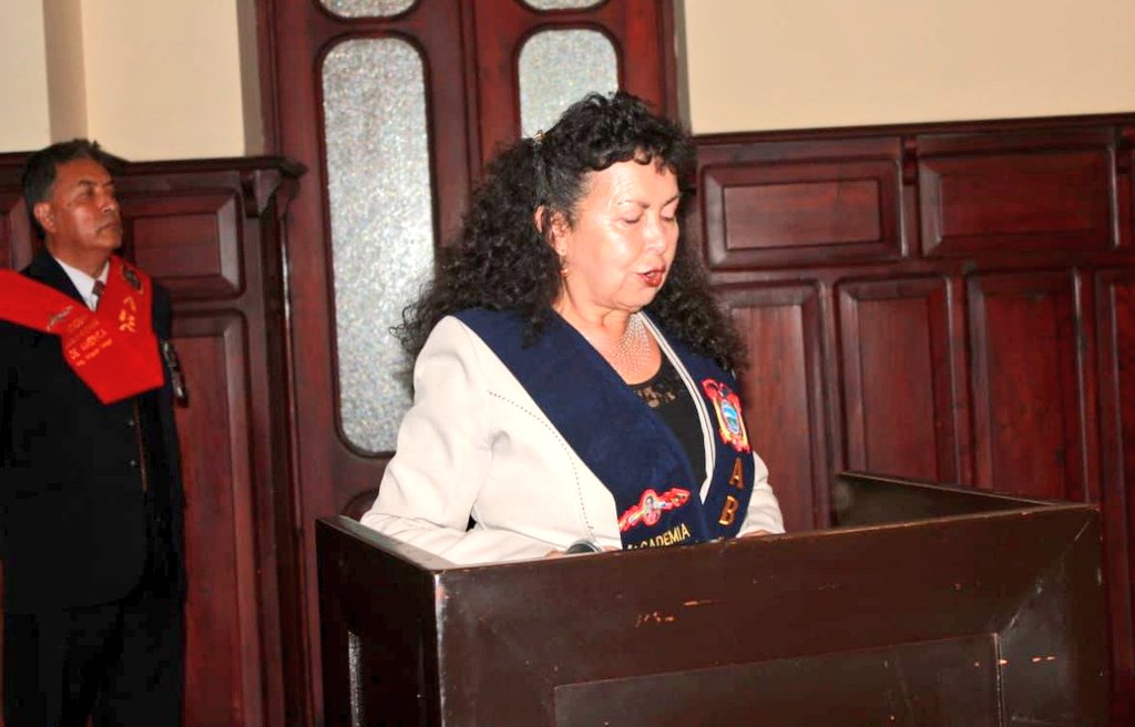 Bolivariana_Ec's tweet photo. Hubo diplomas y reconocimientos, además de la presentación oficial del Himno de la ABA-E. La institución sigue comprometida en perpetuar y fortalecer el legado del Libertador Simón Bolívar en la sociedad ecuatoriana.

Revisa la galería fotográfica aquí ⬇️
https://t.co/gbSYaJf5tj https://t.co/QhLYLyGulF
