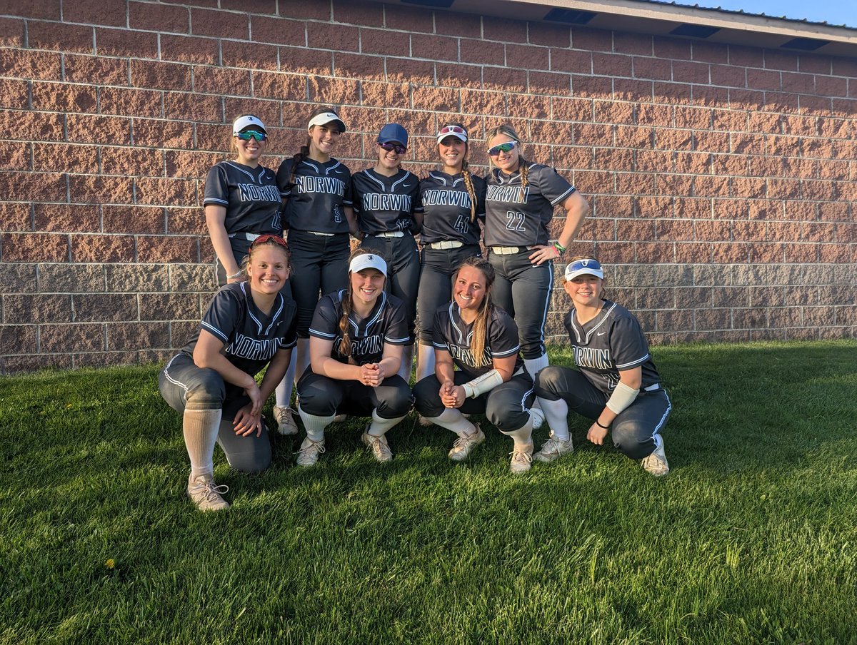 NorwinSoftball's tweet photo. Down 3-1 after 4 innings then the bats erupted.  Final Score -- Lady Knights 14 Canon Mac 5

Josey Michalski 3 for 5 HR 5 RBIs
Alyssa McCormick 3 for 4 RBI
Madie Kessler 2 for 5 HR 2 RBIs
Rachel Minteer 2 for 5 2 RBIs
Izzy Deering 2 for 5 2 RBIs
Emma Novotnak 2 for 5 https://t.co/eBKHJHNmlH
