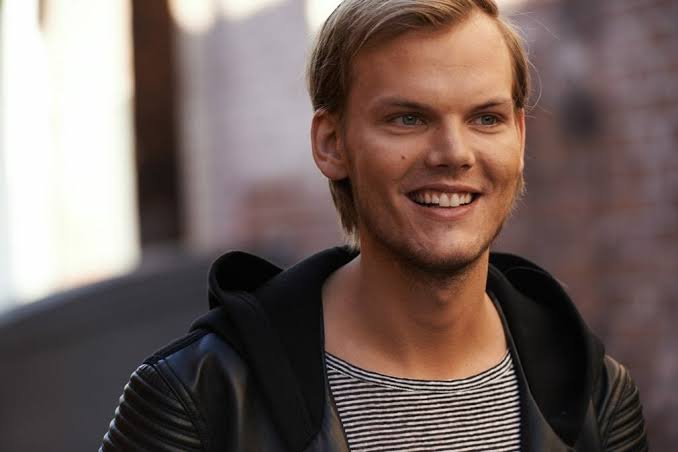 ThepearlQ's tweet photo. 5 Years Without You 💔 Avicii
#Avicii
#Edm #AviciiForever #RIPAvicii #Dj #EdmProducer #Flstudio https://t.co/Fe8lMkFpfP