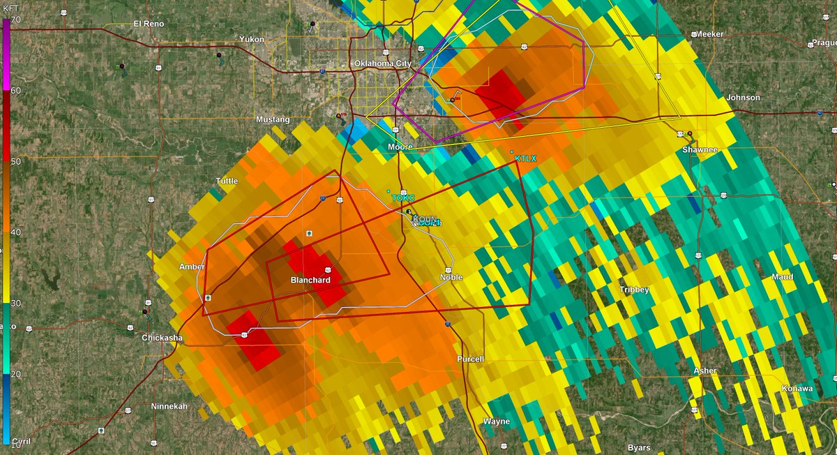 ChrisJacksonSC's tweet photo. These supercells in the OKC area are going absolute beast mode right now. The southern storm near Blanchard has tops around 53-54,000ft (pulsing near 55-56kft at times) and GOES16 IR is showing the top of the Blanchard storm has cooled to around -78C. 

This storm especially isn't going anywhere soon. #okwx