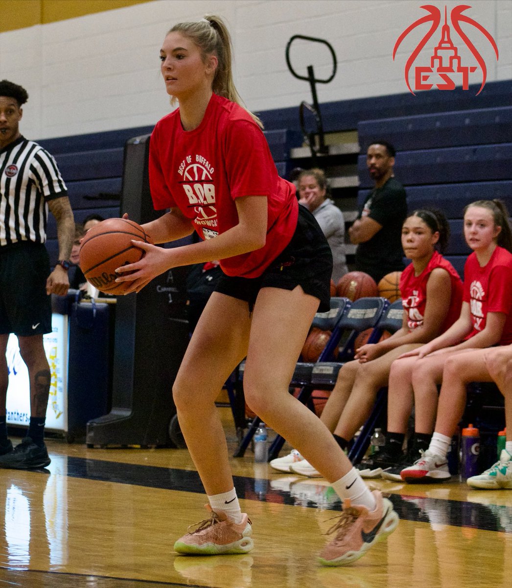 Who’s in #ESTWNYWarmup:

If you’ve seen her lately, you already know. Watch out… 👀 putting it all together. 6’2” rising talent with eye-catching versatility &amp; in-the-gym range. Happy to have 2025 <a href="/Leahjsolomon/">Leah Solomon</a> (<a href="/WillSouthGHoops/">WS Girls Hoops</a>/<a href="/XGenElite/">XGen Elite</a>) set for 4/28!

empirestatetakeover.com/2023/04/06/2nd…