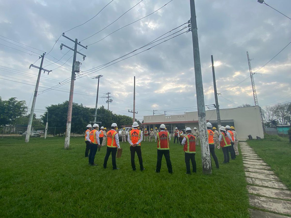 Participando en la RIJ con nuestros compañeros del Operativo de la Agencia Comercial Martínez de la Torre

#SUTERMPorMéxico
#OrgulloCFE
#QuieroRegresarACasa