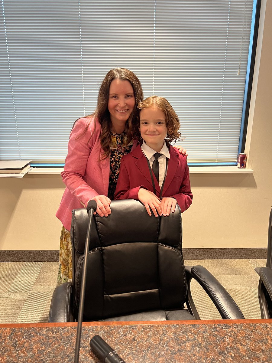 ReneeG117's tweet photo. I can’t thank the @HowellTwpK8 BOE enough for such an amazing experience with the student BOE day! J had the most amazing time! Also thanks to @ClaireEngleTech for showing him the ropes of being the Director of Digital Learning. You are so kind &amp; educational! @HowellTwpAldrch https://t.co/dzJfZsp2YS