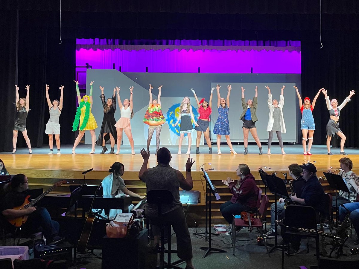 chs_smcps's tweet image. Dress rehearsal for Mean Girls - show opens tomorrow!