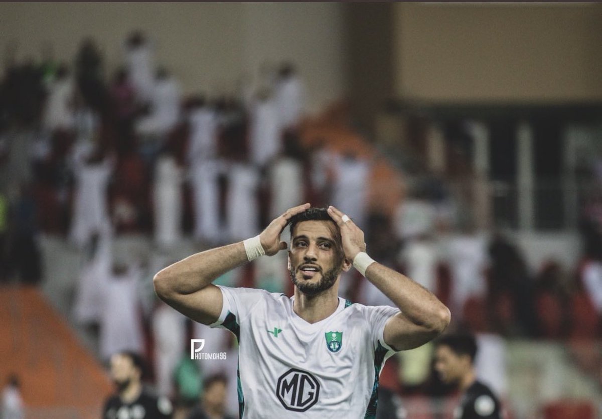 AFCStudio1's tweet photo. 🚨🚨🚨• الرياضية : 

- ادارة #الاهلي ستستعيد الثنائي عمر السومة و الويسكي في حال تبتت قرار الاتحاد الدولي لكرة القدم القاضي بمنع النادي من التسجيل لفترتين متتالتين. https://t.co/jIOXDwwEL9