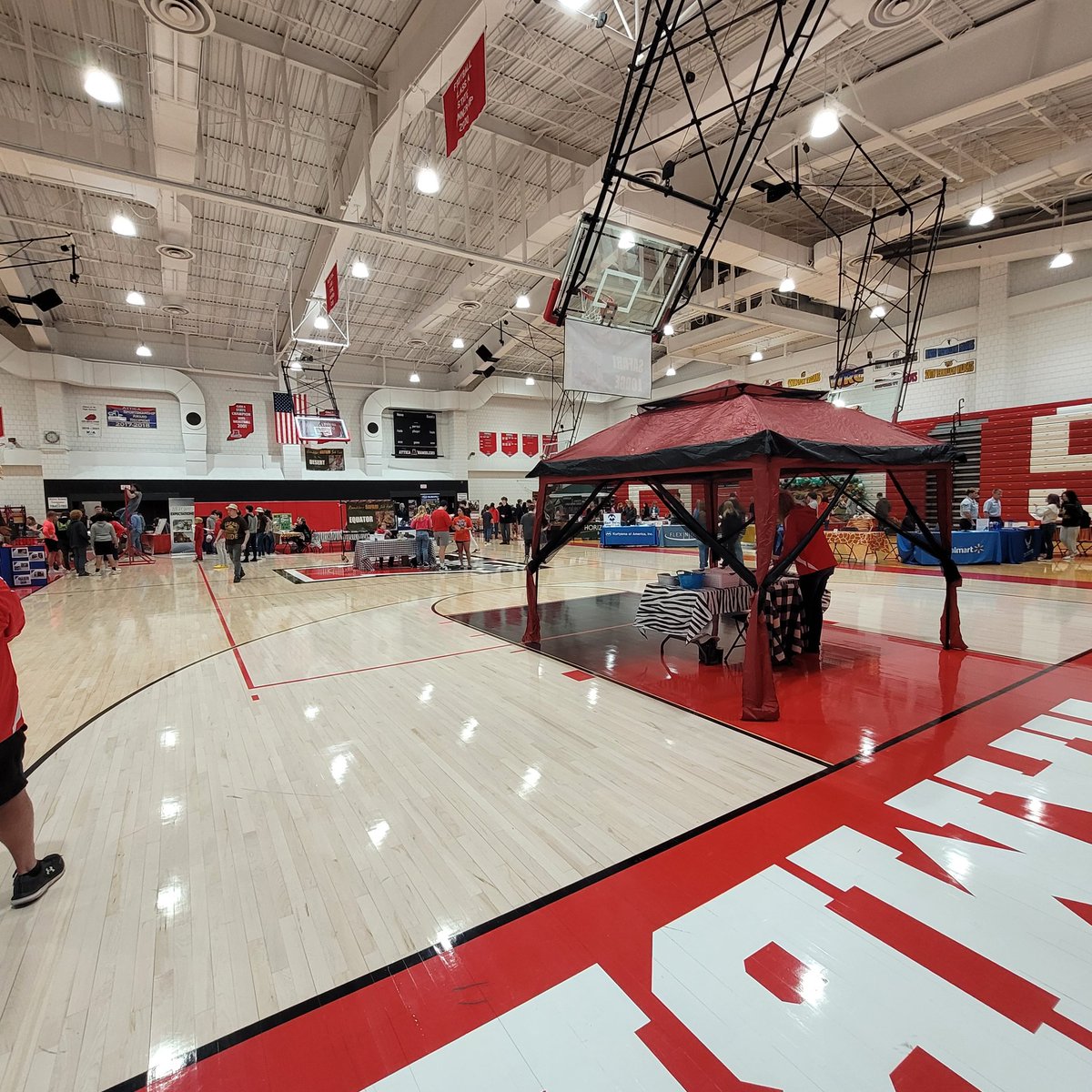 AtticaRamblers1's tweet photo. Amazing opportunity Thank you to Mrs Scifres and team for planning, hosting and executing an amazing job fair for Attica students! event. Thank you to over 30 businesses creating opportunities for Attica students! @AtticaSchools @MrDJJensen @SecJennerIN @INDSRSA @GrowINWorkforce https://t.co/zGTHY72R7v