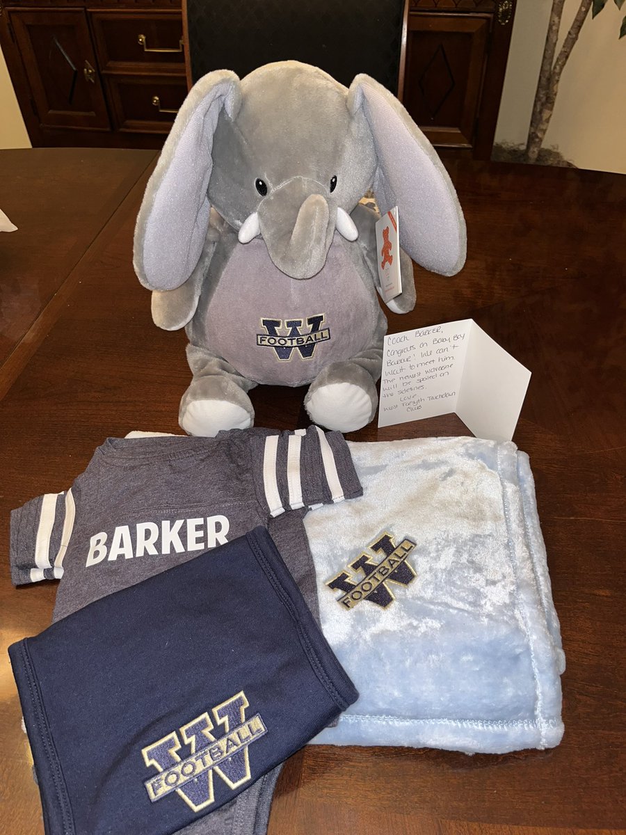 DBarker2442's tweet photo. I sware I coach for the Best Football Program in the State of Georgia!! What an amazing gift from @WestForsythFB today as Zo get his first West Forsyth Football Gear!!! The West Family & Community is Elite no doubt! Love where I work & love our squad! #TheWestWay #BabyZo #Aug18th https://t.co/BIoPk9MwUX