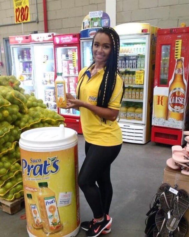 faahlso's tweet photo. Ela meio que era a Barbie né https://t.co/7lKfS7Zidd