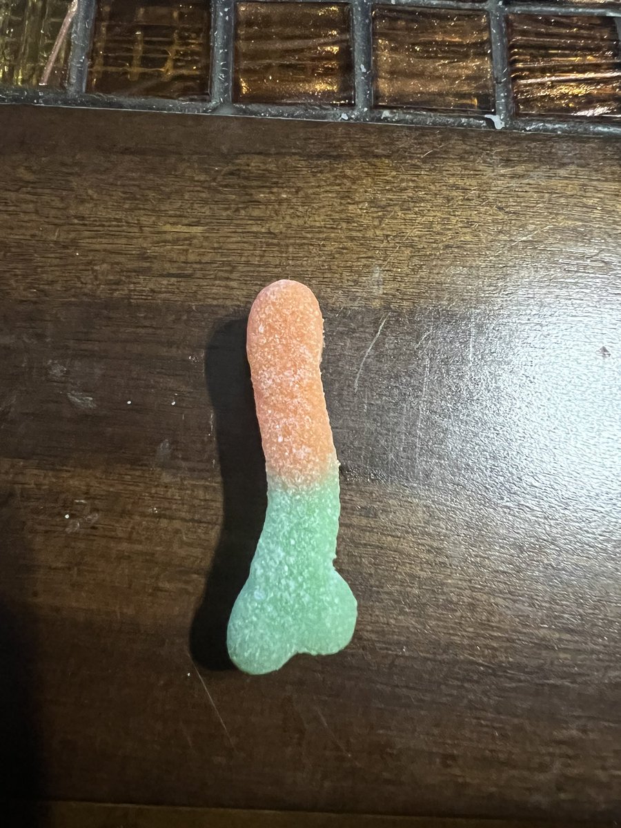 JonnyNguyen's tweet photo. @Trolli_USA ummmm… look at this gummy worm I found in my bag… it’s huge right? Average? https://t.co/fsPR0EbKi5