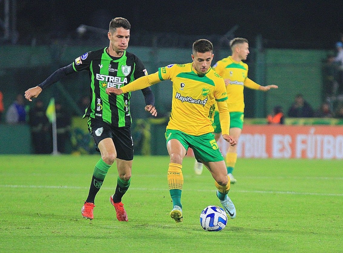 🏆 #CONMEBOLSudamericana 2️⃣0️⃣2️⃣3️⃣ 

▶️ Fim do primeiro tempo!
<a href="/ClubDefensayJus/">Defensa y Justicia</a> 0 🆚 0 <a href="/AmericaFC1912/">América FC</a>