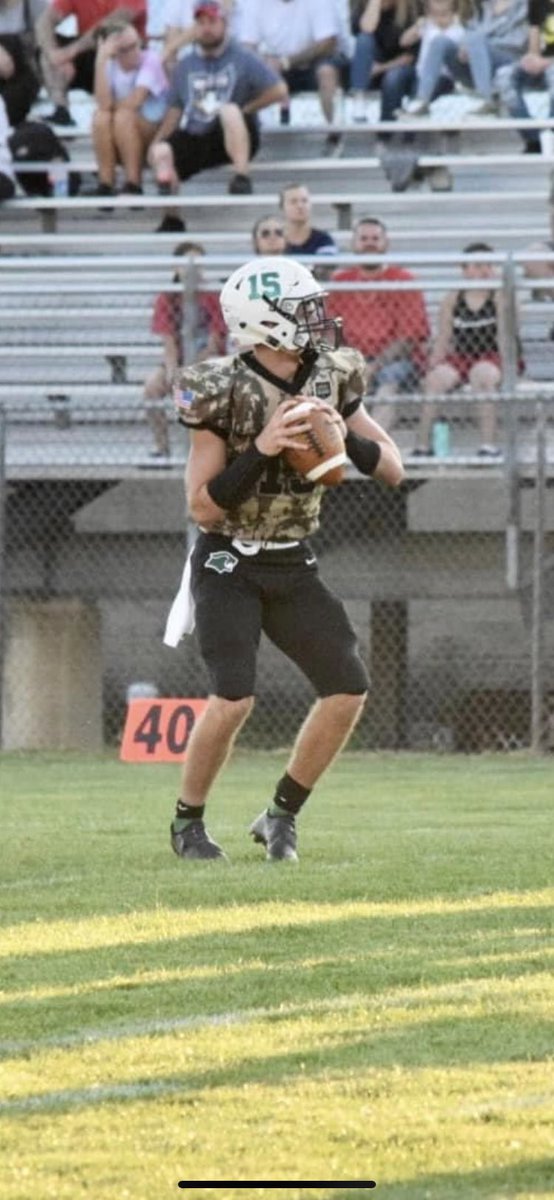 Leviestep5's tweet photo. You get respect two ways, you earn it, or you take it! 💪🏽 train hard fight, easy! #THFE #toughStreet ⁦@WestlandFB⁩ ⁦@TWilliamson_5⁩ ⁦@5emonismith⁩ https://t.co/Y8pHyNsuP3