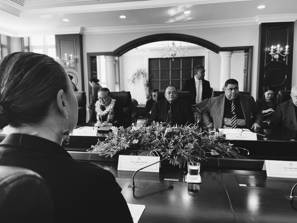 CarmelSepuloni's tweet photo. This morning I had the opportunity to meet with PM Sovaleni &amp; several of his Ministers. We discussed a number of issues; from climate change &amp; labour mobility to the preservation of arts &amp; culture, &amp; education —a key component of our partnership. 🤝🏽🇹🇴 https://t.co/VpCD1QE4HI