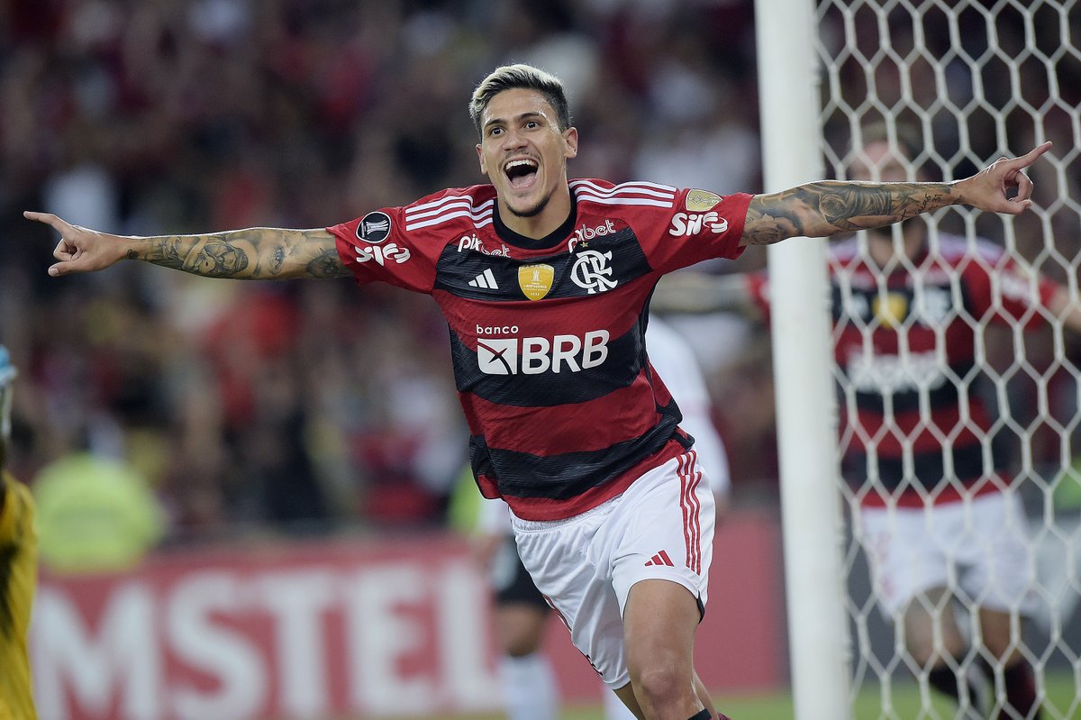 ⚫🔴 Quer um 9️⃣ bolado? 

⚽️ Pedro celebra o gol marcado pelo <a href="/Flamengo/">Flamengo</a> sobre o <a href="/nublenseSADP/">Deportivo Ñublense</a>. O Rubro-Negro vai vencendo por 1-0 no Maracanã pelo Grupo A da CONMEBOL #Libertadores.