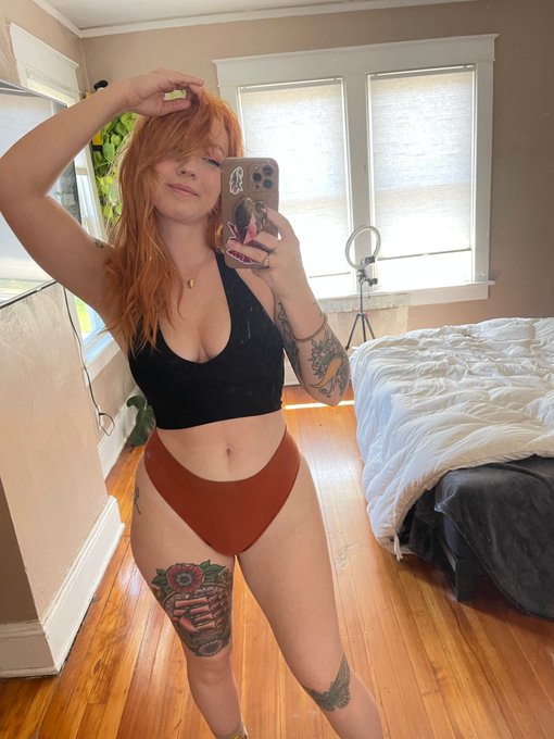 Time to cum with me ⏰ https://t.co/IOFbPR53uy