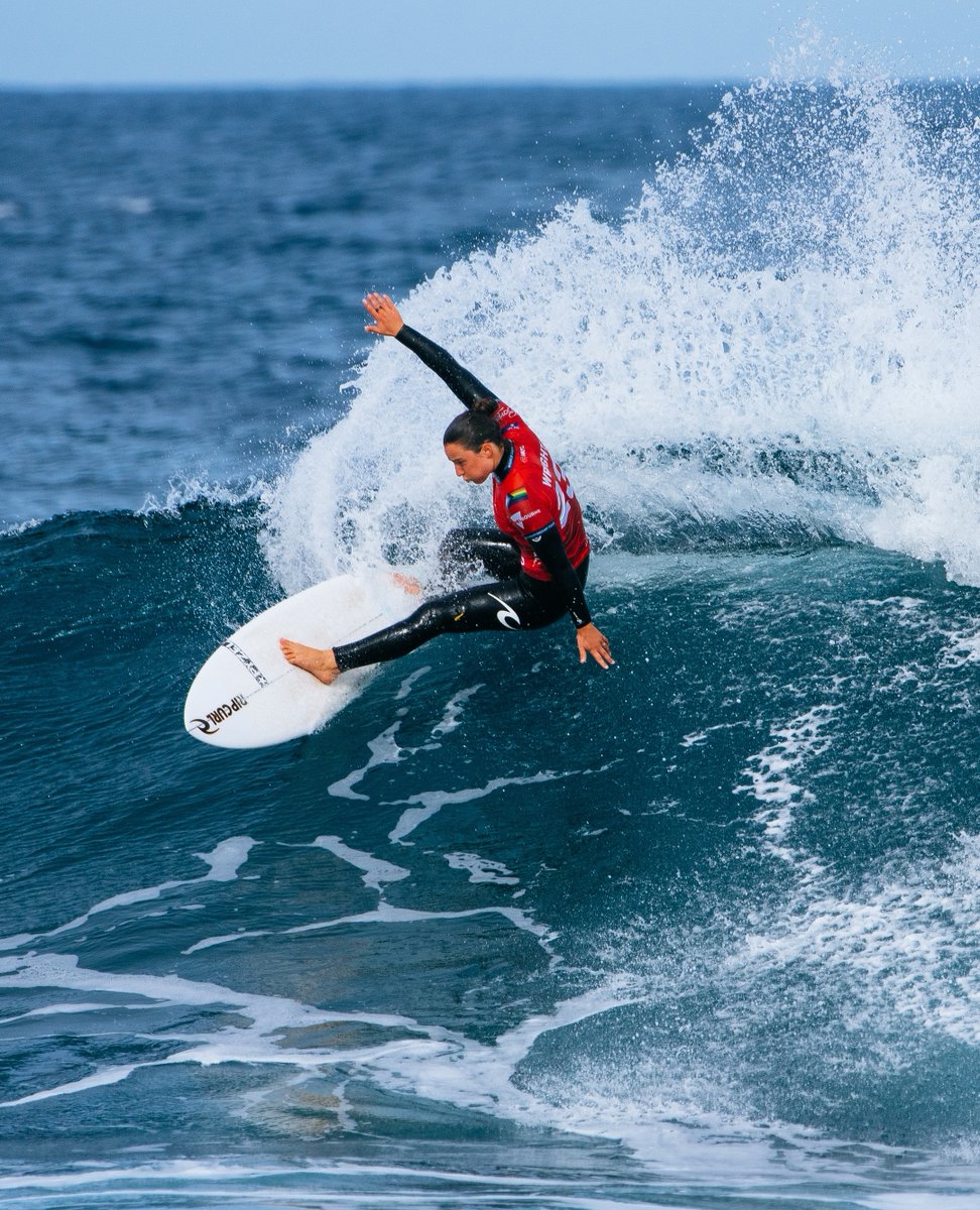 ripcurl's tweet photo. Tyler Wright goes back-to-back! 🔔
A special moment as the 2x World Surfing Champion rang her name into history for the second time earlier last week.
Tyler now sits at #2 in the World heading into the Margaret River Pro. #GoTyler https://t.co/BkEsikpnpu