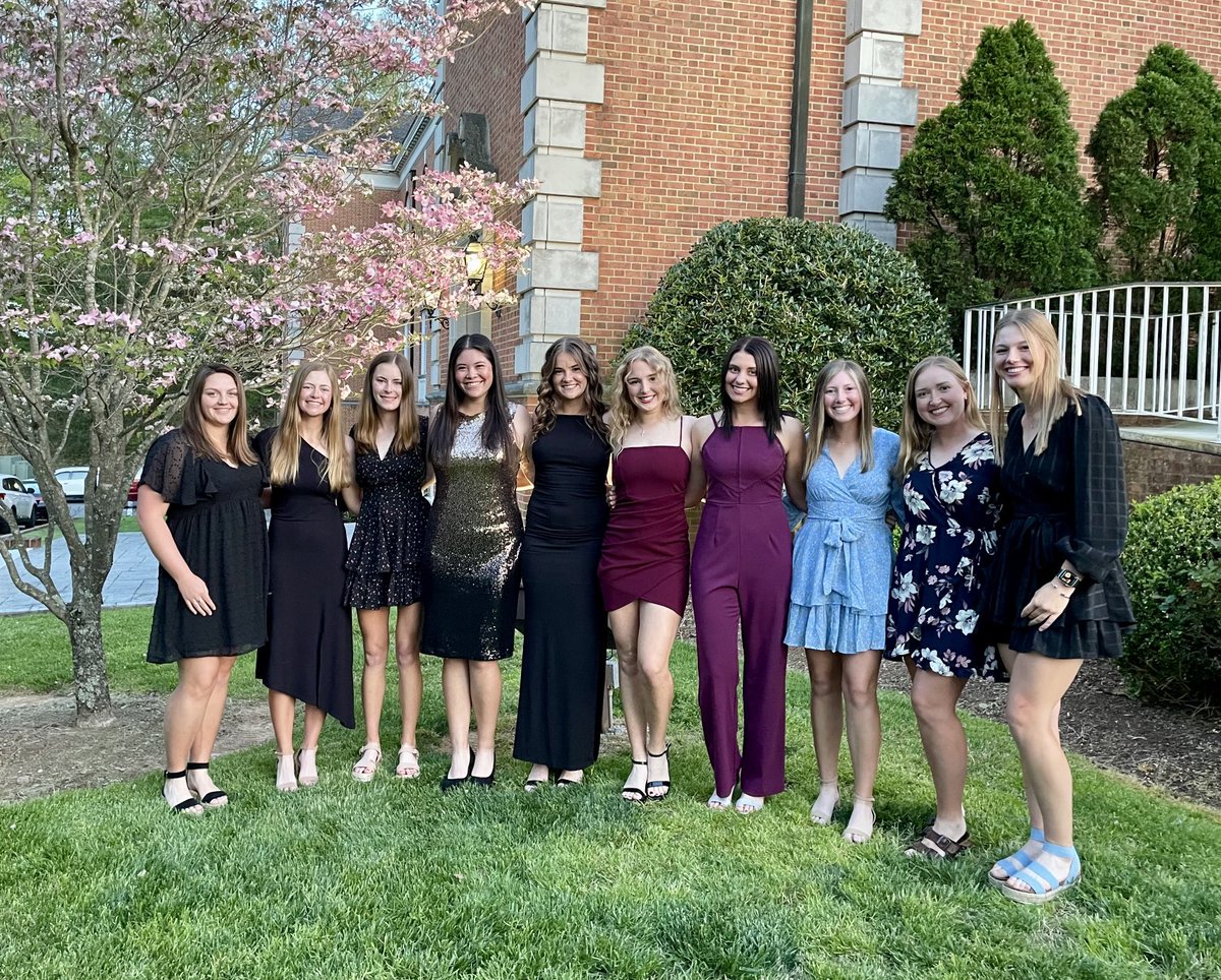 MilliganGolf's tweet photo. Ladies looking sharp tonight at The Buffys, the Milligan University Athletics Department Awards Celebration!  Go Milli Golf! https://t.co/DwMaUPjRDr