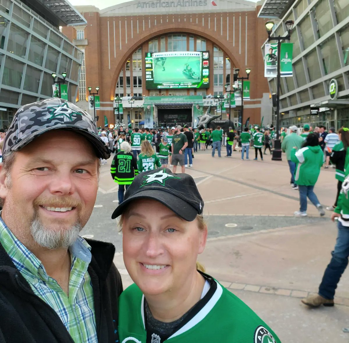 petethehero's tweet photo. Go Stars! #TexasHockey https://t.co/uMDyFHBGuh