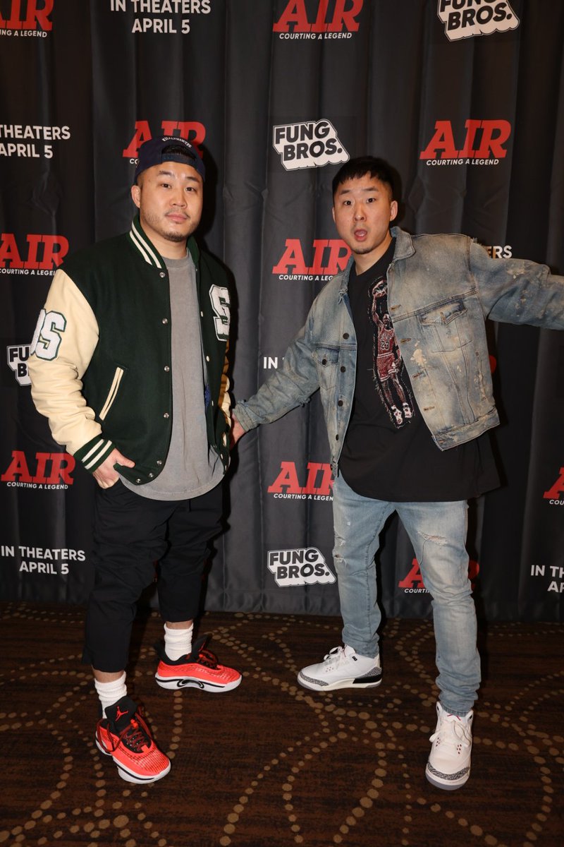allied_mc's tweet photo. Step into the world of a legend with @AmazonStudios! We held 50 exclusive screenings of #AirMovie across North America, and partnered with @FungBros for an AAPI screening where MJ fans came decked out in their Jordans, ready to be inspired. The campaign was a definite slam dunk🏀 https://t.co/7jYLJSOmHZ
