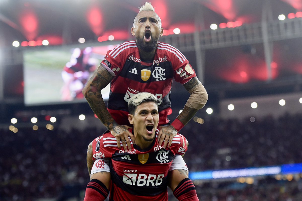 LibertadoresBR's tweet photo. 🎉👏 A vibração do @Flamengo com o primeiro gol marcado sobre o @nublenseSADP pelo Grupo A da CONMEBOL #Libertadores. https://t.co/FgrOGK94qC