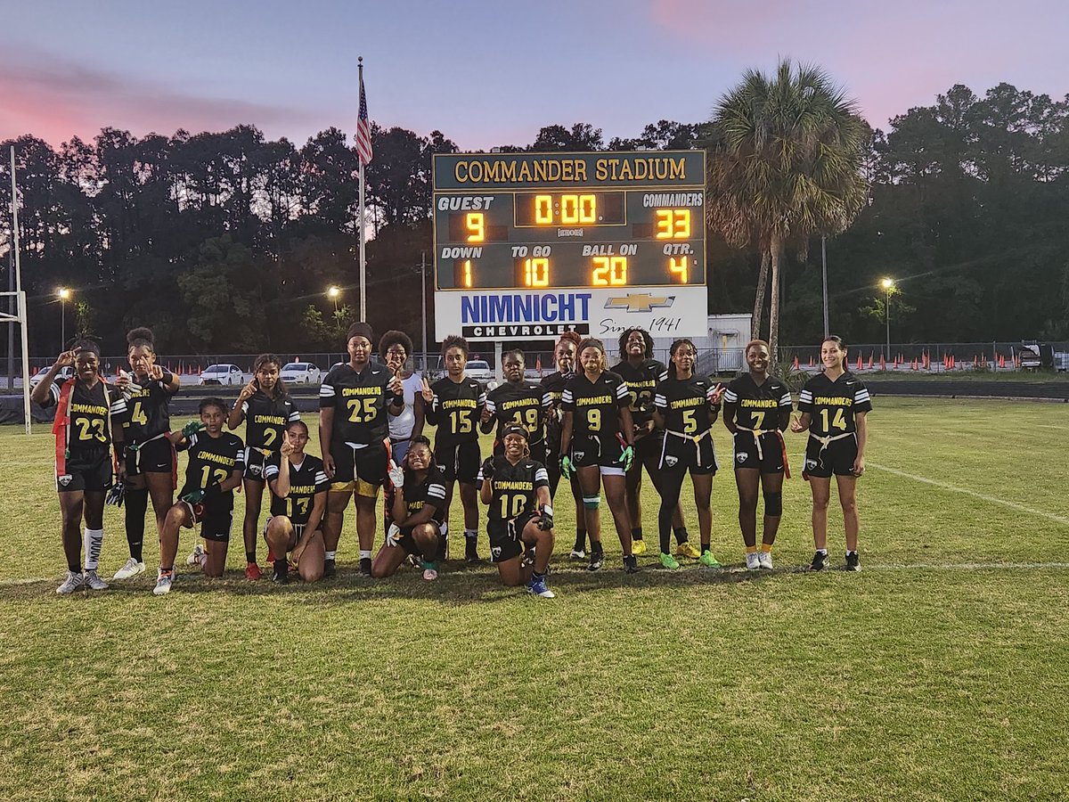 EWFlagFootball's tweet image. Big win tonight!!! Now we turn our eyes to the District Championship Game!! Let's Go Get it ladies!! #commanderpride🔰 #prideofthewestside🔰💪🏽🎉