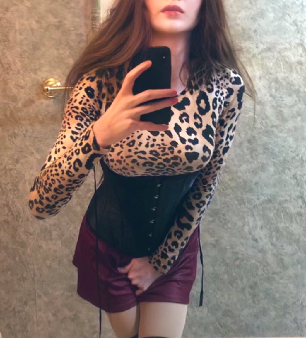 💛 my subby lookin sexy 💛