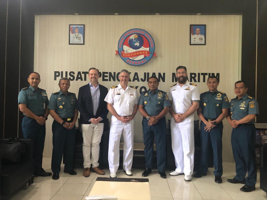 IKAHANid's tweet photo. Direktur @SeaPowerCentre, Kol (Laut) Alastair Cooper bertemu dengan Kapusjianmar SESKOAL, Laksma TNI Fauzi & staf baru-baru ini untuk membahas peluang kerja sama lebih lanjut di bidang jurnal akademik dan konferensi reguler Pusat Kekuatan Laut regional #moresecuretogether ๐ฎ๐ฉโ๏ธ๐ฆ๐บ https://t.co/637F5hxqRT