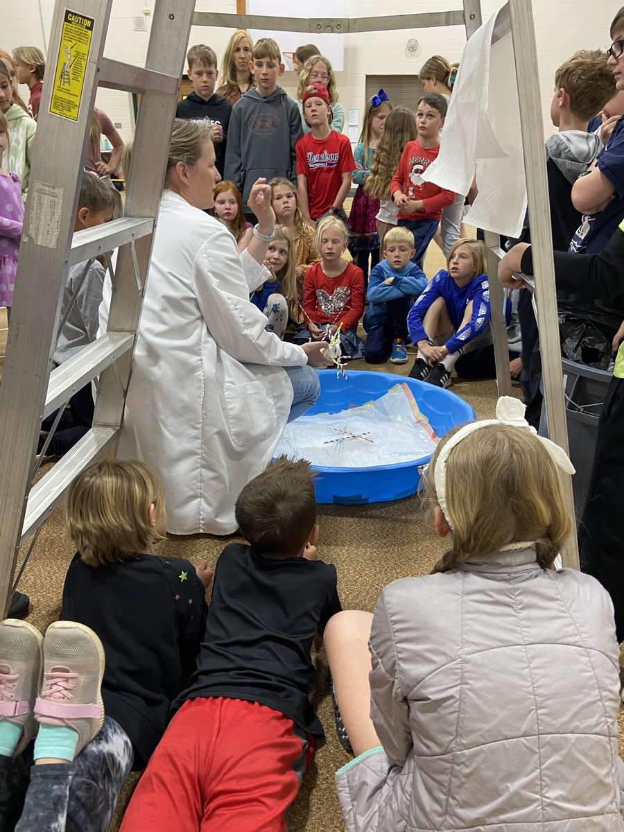 Sheiladokter's tweet photo. 1st &amp; 5th grade buddies worked with Meredith Steenwyk, Project Engineer from Gentex, this morning. The goal was to collaboratively construct a vessel that would protect an egg from a 10 foot drop. Thank you, Meredith and @GentexCorp! #HollandChristian #EggDrop #STEM https://t.co/ixViRndZDs
