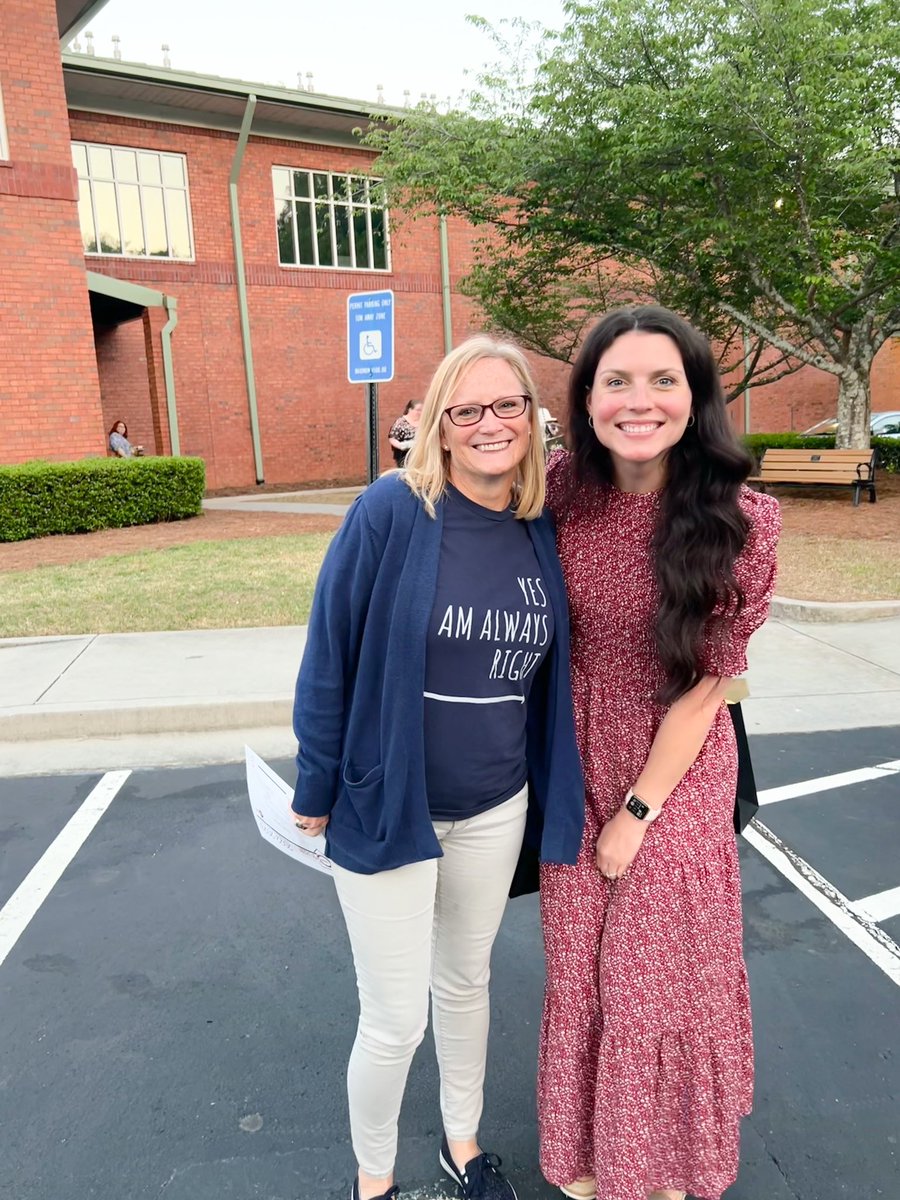 MrsSigman5's tweet photo. Celebrating our year together with @COBB_ELA for #CTLA23!! Very thankful for such a wonderful learning experience! https://t.co/gfIordvuzj