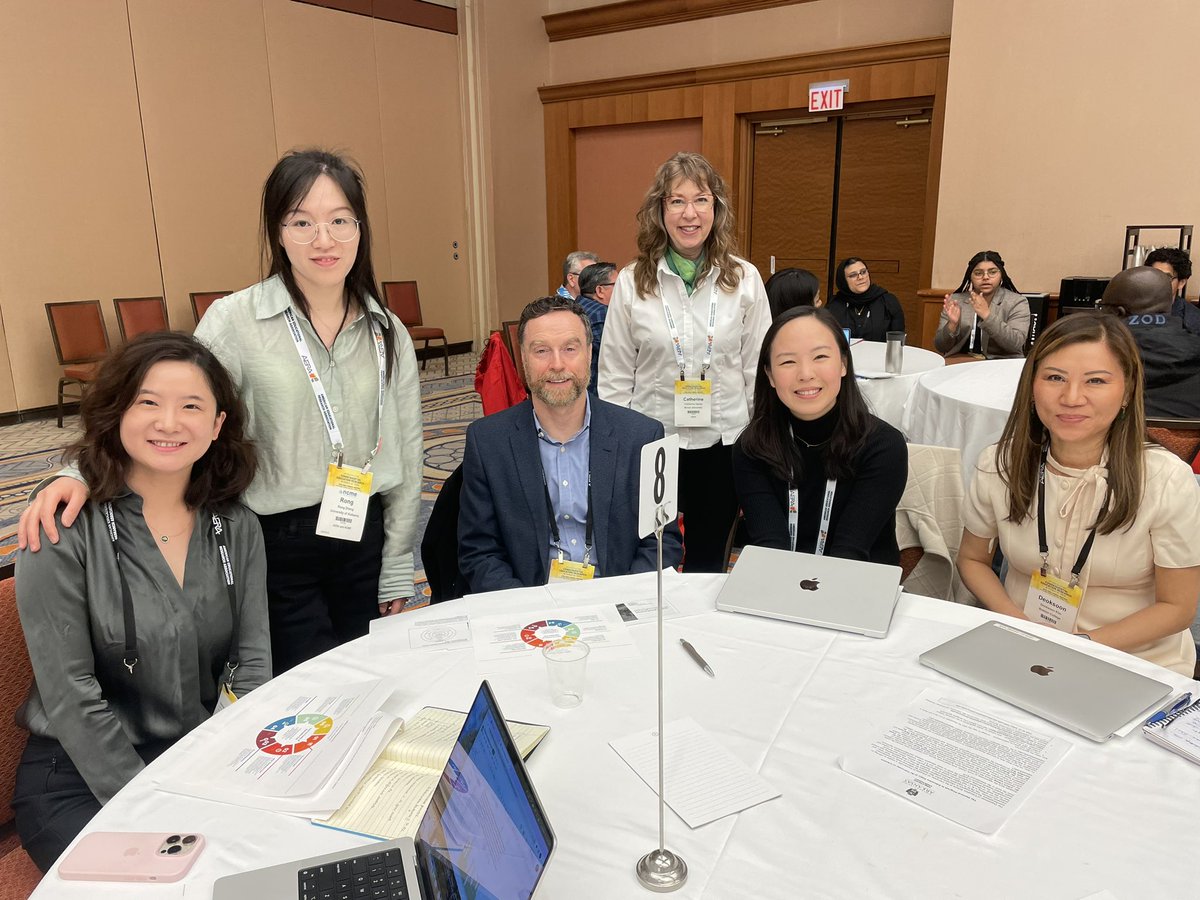 Just had a wonderful learning experience at #AERA2023 in the city of architecture: I was fortunate to catch up with my summer internship colleagues and I presented at a few round table events with the scholars I look up to! Now back to readings and writings for the next year 🌷
