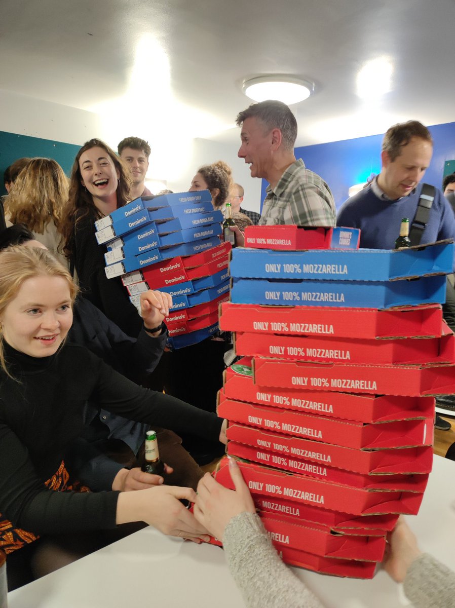 chloejohnsoon's tweet photo. #JoseMemorialPizza https://t.co/xXYtk7UxFl
