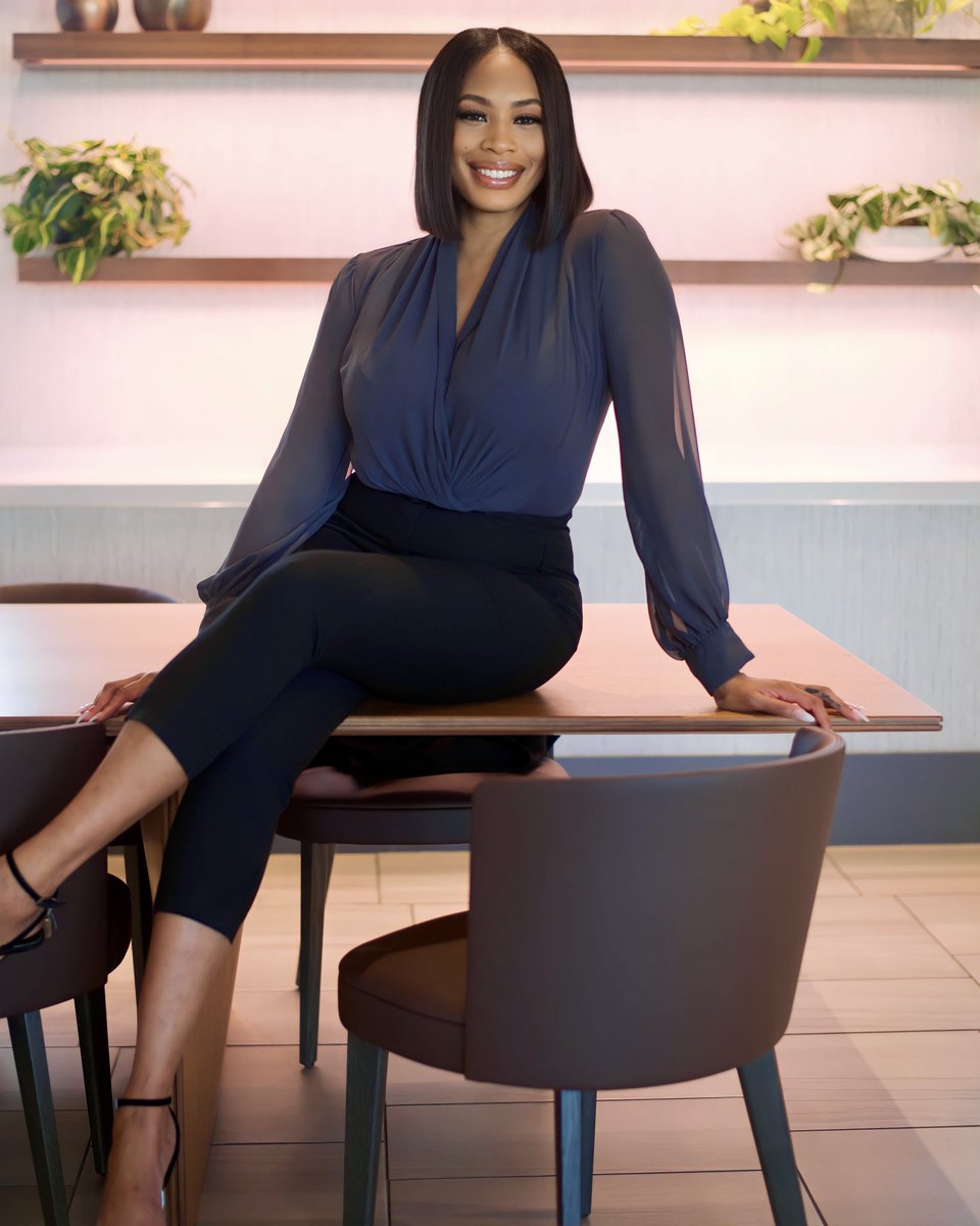 baniyah_'s tweet image. Have a business &amp;amp; need professional pictures for your website? Book with me! @baimagess on IG!💕 📸