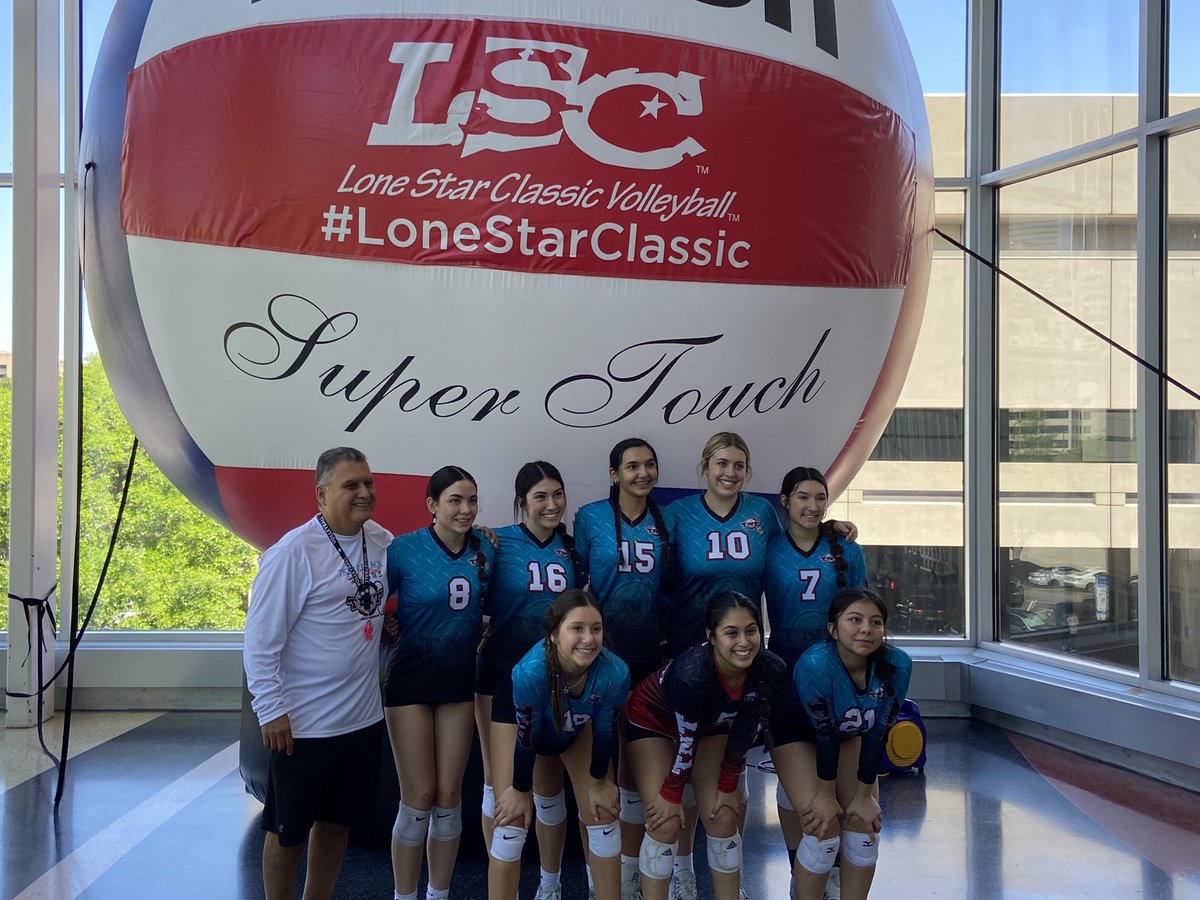 TNT 17’s fought with some opponents from Oklahoma and some local teams from Dallas! We ended up going 7-3 ending the LSC tournament playing against Top Gun a great local team from San Antonio!!!