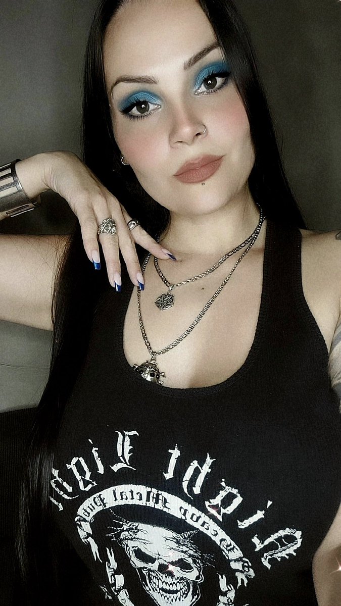 Carla9891's tweet photo. Hola a todos 🙋🏻‍♀️ soy nueva acá 😃 
Pueden conocerme y seguirme en mis otras redes 👇🏻
https://t.co/dDufaFuKzt

#onlyfansbabe  #onlyfans_girl #onlyfans #onlyfanslatinas #latinas #onlyfanspromo #Only18 https://t.co/MzN2w42JSl