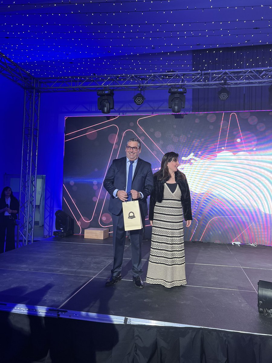 nsansolini's tweet photo. 40 Años de AOCA - Orgullosa de pertenecer a esta industria y compartir la misma pasión con amigos de la industria del Turismo de reuniones https://t.co/FtWPnq5sjF