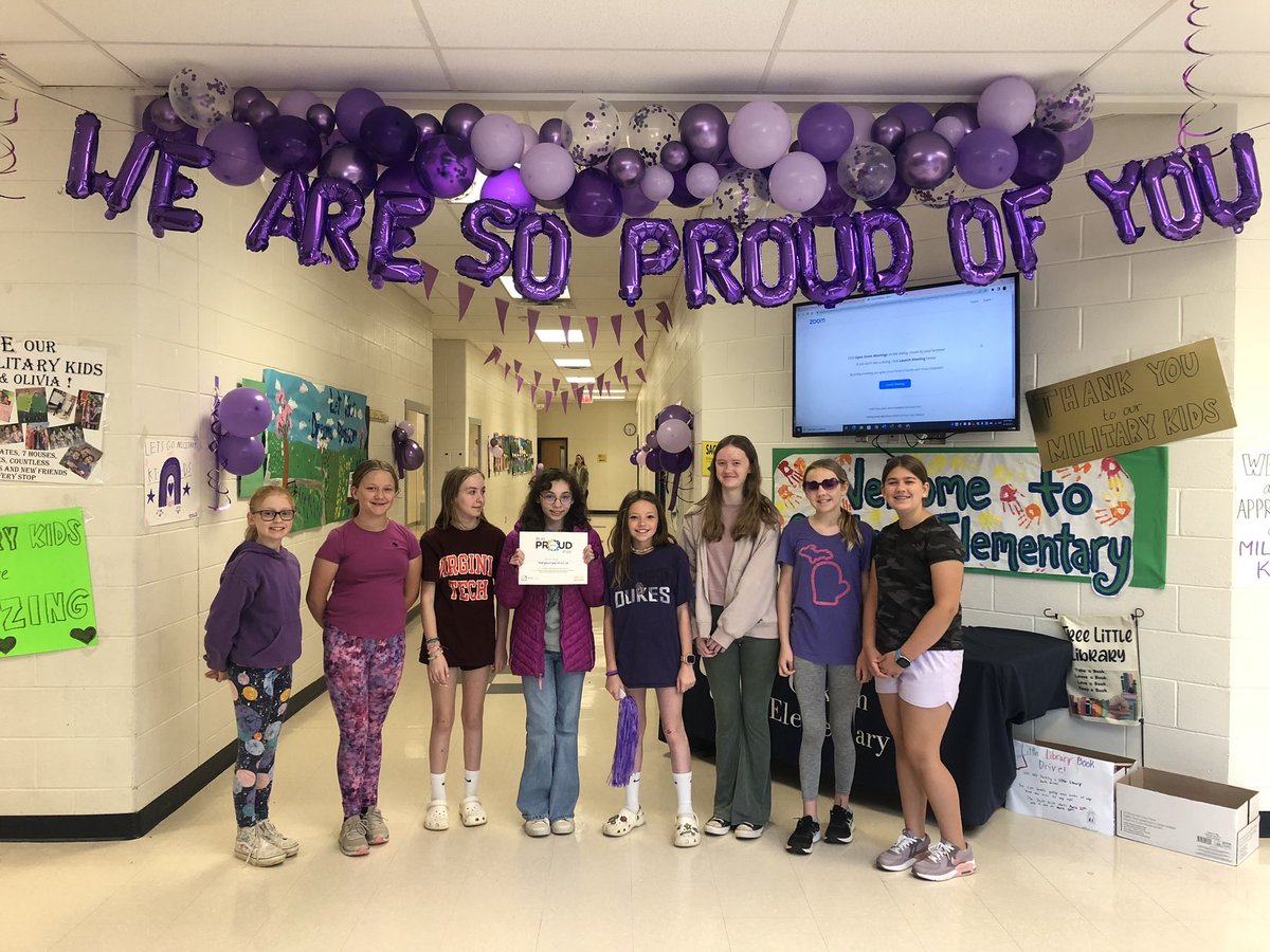 Today we got to celebrate and honor our military kids!! Thank YOU for your YOUR service!! 💜🇺🇸💜 <a href="/Oakton_ES/">Oakton ES</a>  #PurpleUpFCPS #PurpleUpDay